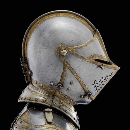 ***Coming In***Another  Collection of Armour, Antiques and Collectables.